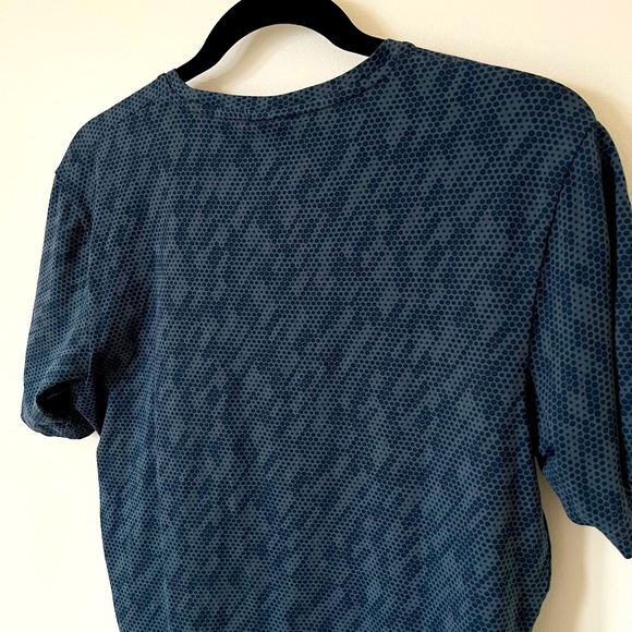 Gymshark Men’s Teal Critical Regular Fit Workout Tee Size Medium - Picture 8 of 8